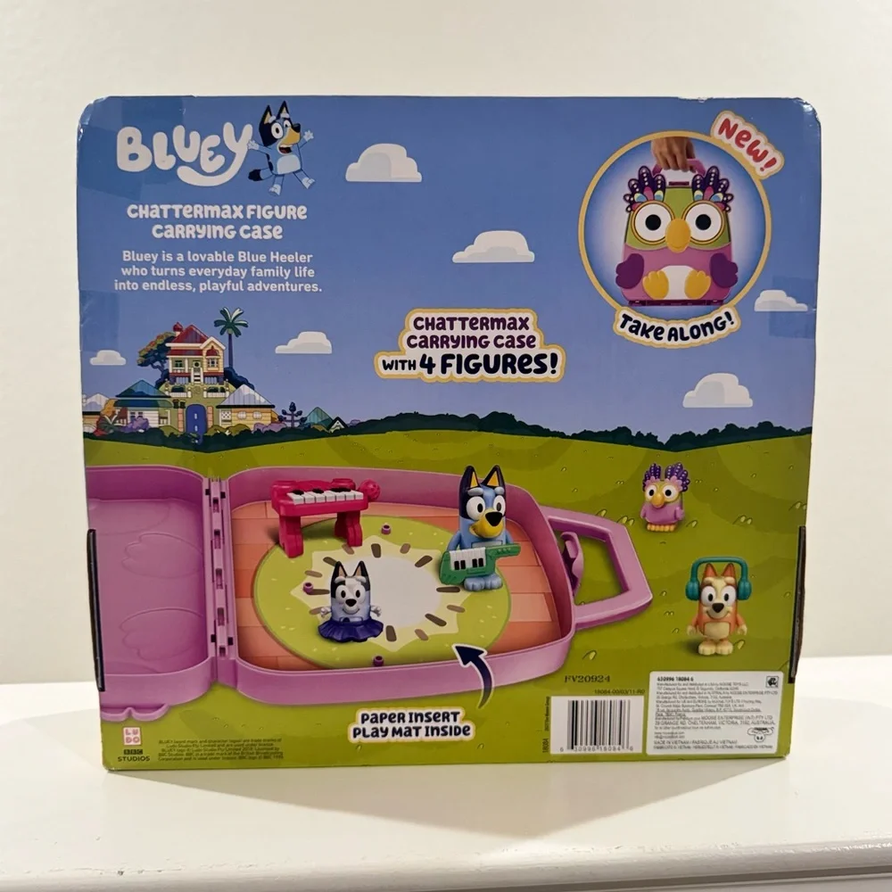 CHATTERMAX Figure Case, Includes Bluey, Bingo, Muffin and Chattermax. NEW !